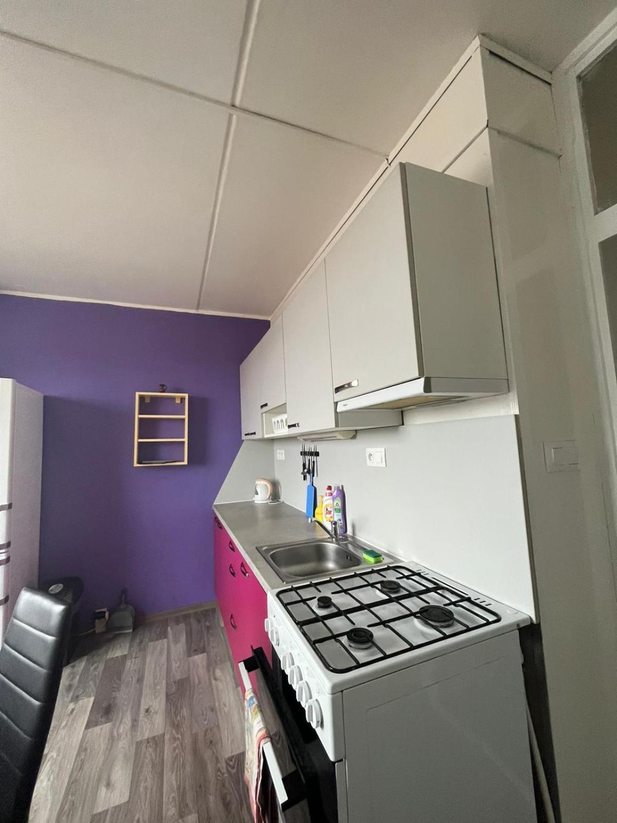 Apartmens Kv Karlovy Vary Kültér fotó