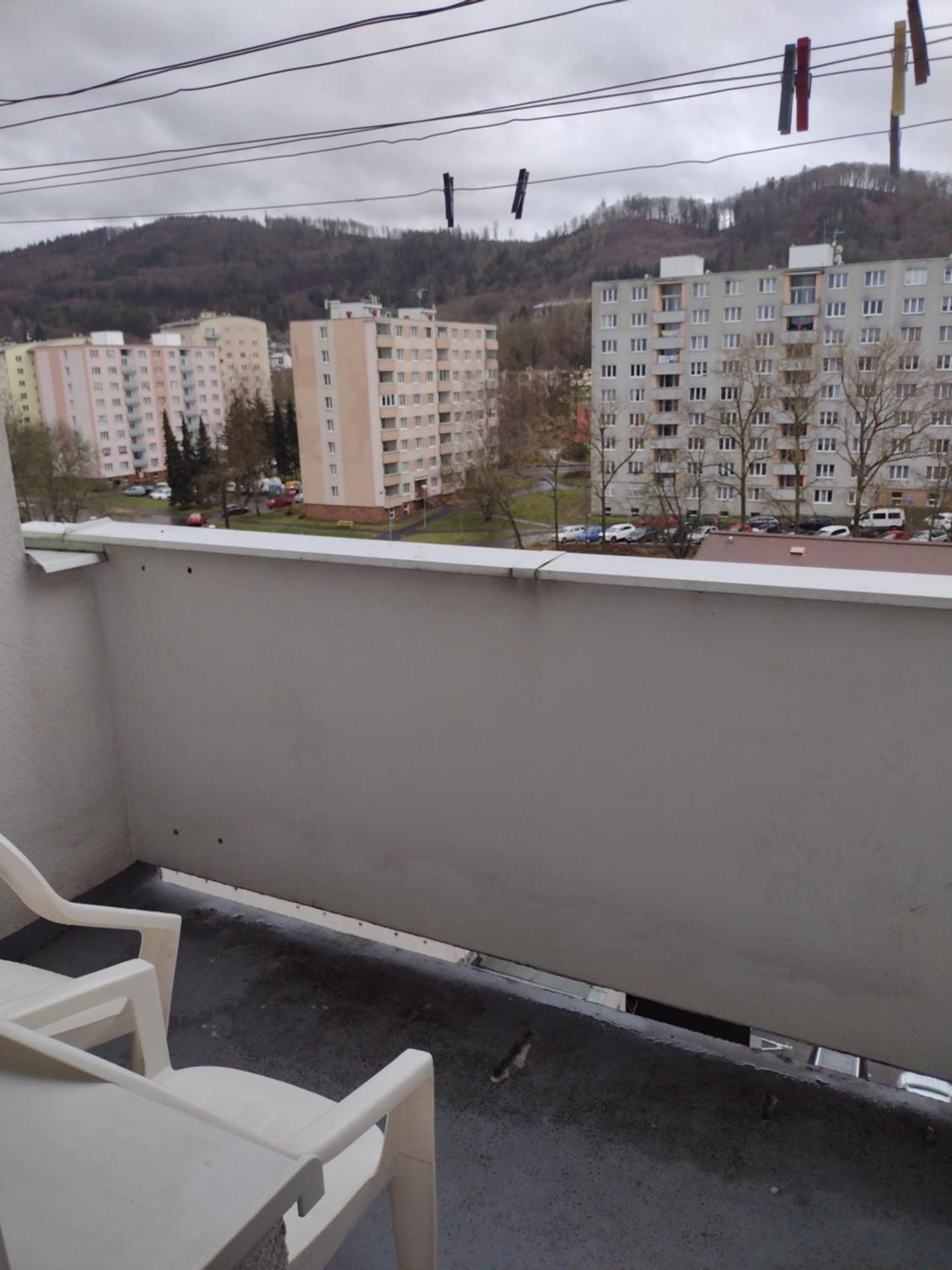 Apartmens Kv Karlovy Vary Kültér fotó
